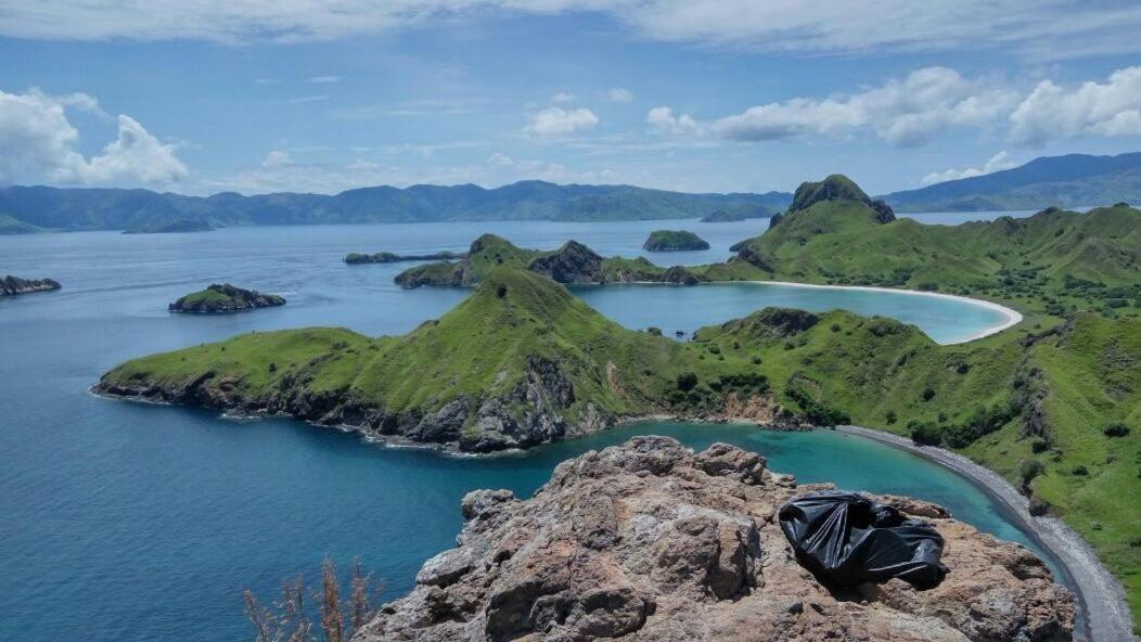 Bajo Sunset Hostel Labuan Bajo Exterior foto